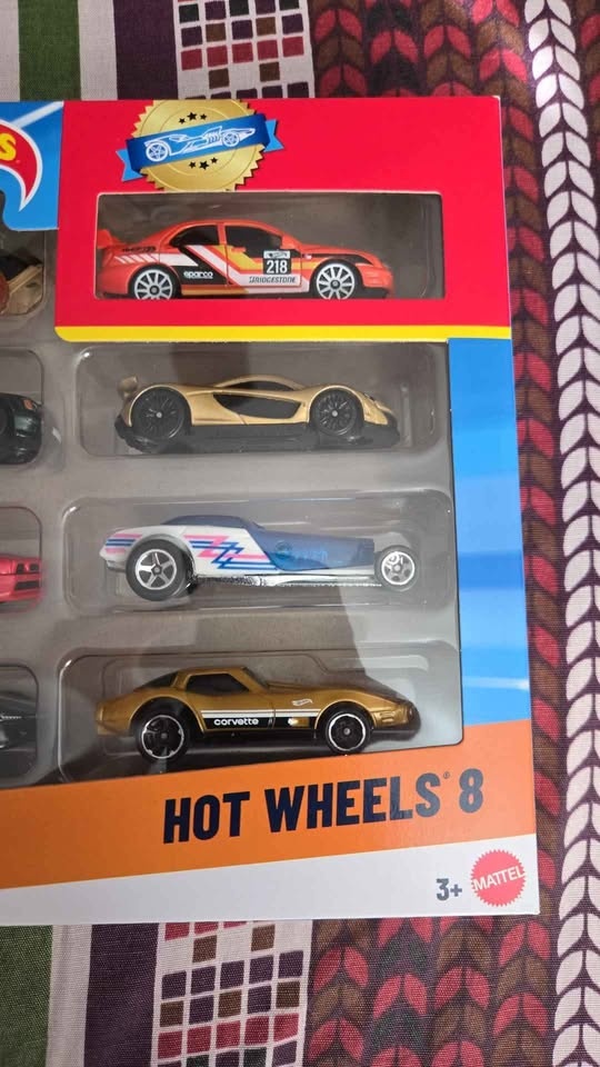 Hot Wheels Cars & Trucks Set - 8pk with 1 Exclusive Car - photo 3