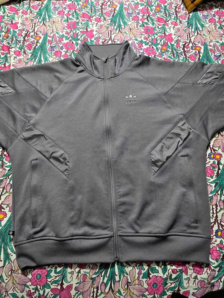 adidas men jacket size S