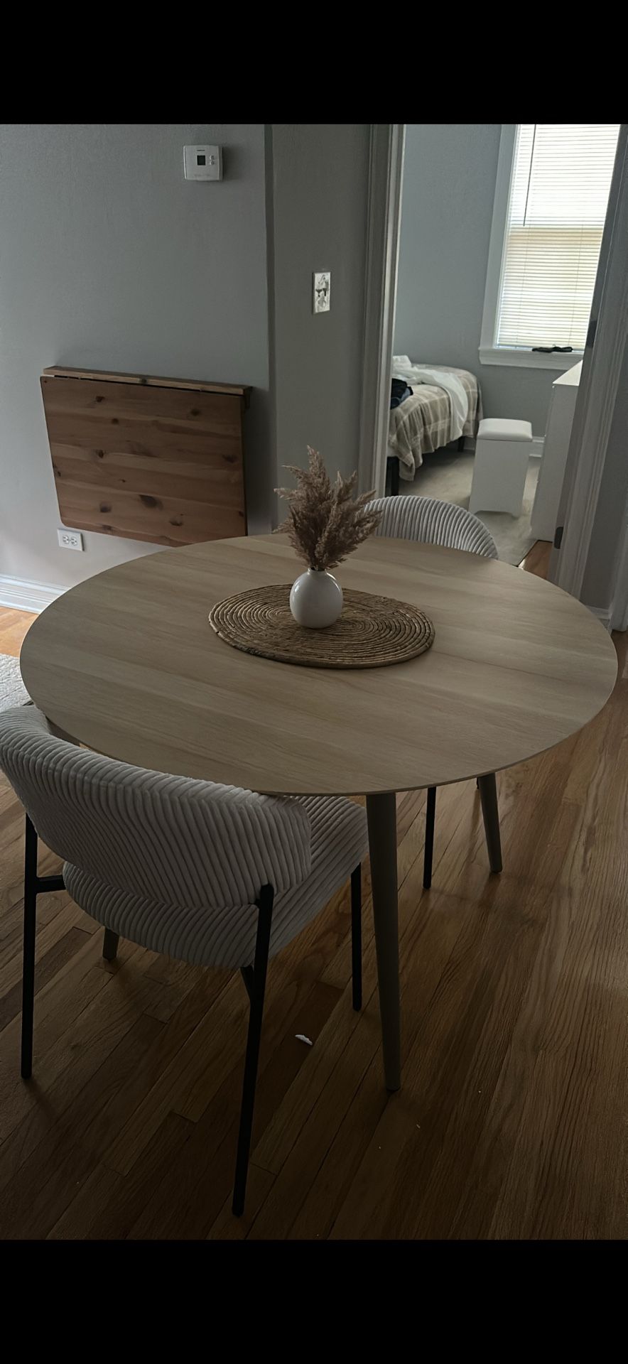 Dining Table Round