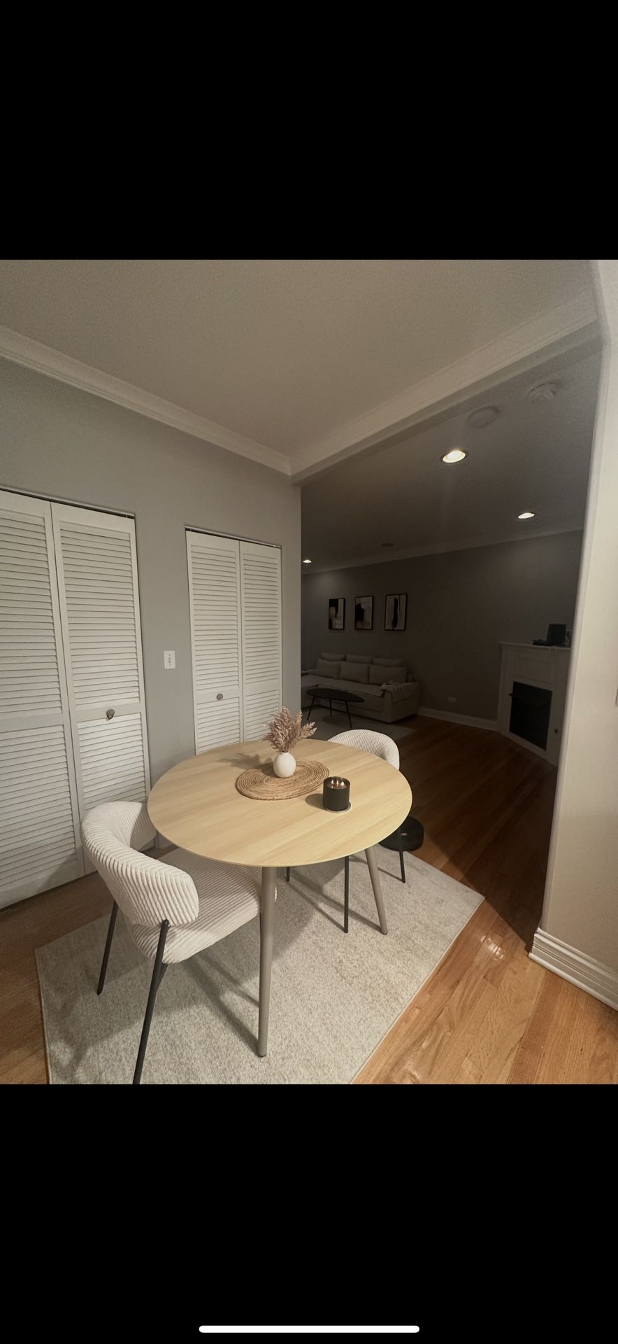 Dining Table Round - photo 2