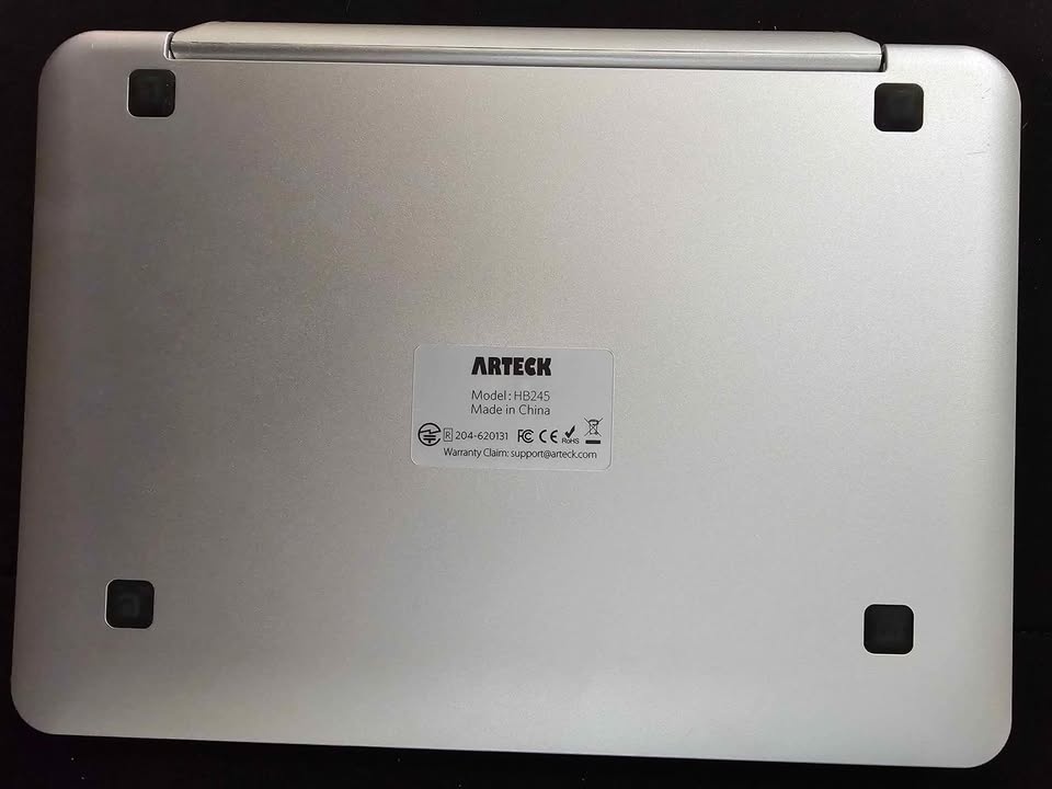 Arteck Ultra-Thin Bluetooth Keyboard Folio Case for iPad - photo 3