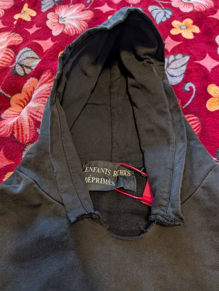 Erd Washed/Distressed Hoodie - photo 5