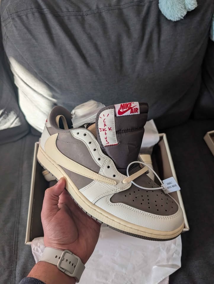 Nike Air Jordan 1 Low Travis Scott Reverse Mocha - photo 4