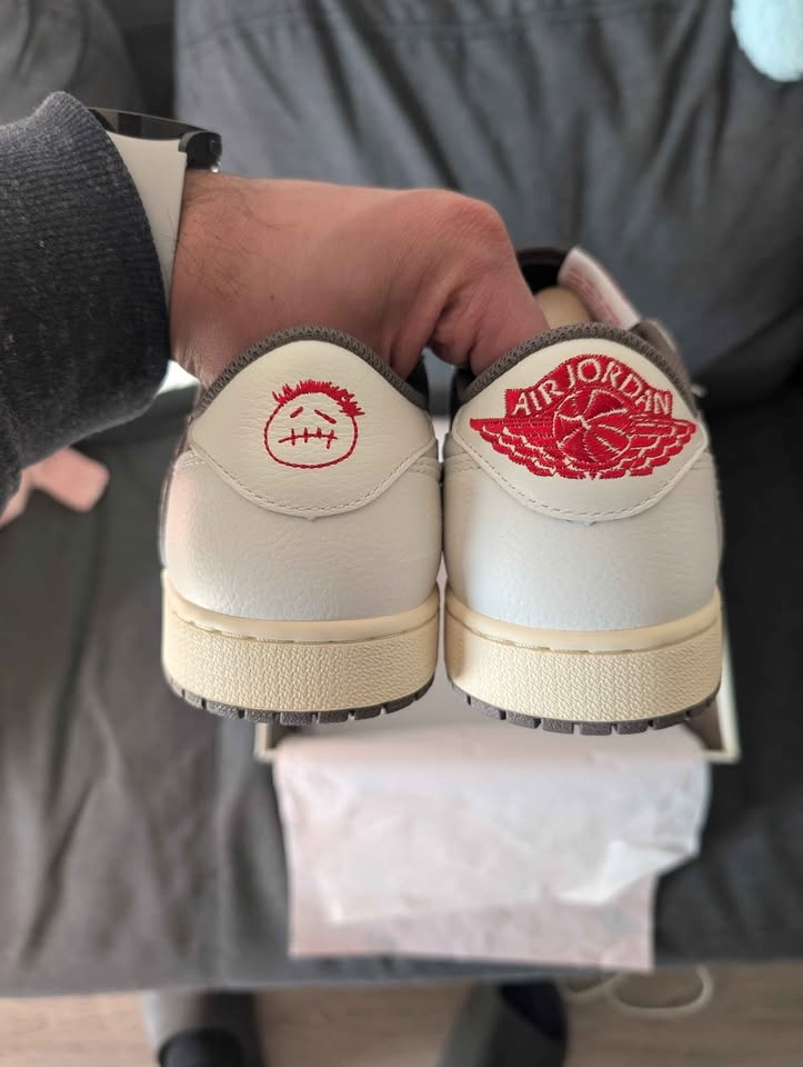 Nike Air Jordan 1 Low Travis Scott Reverse Mocha - photo 5