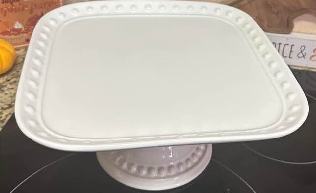 White Square Cake Stand - New - photo 3