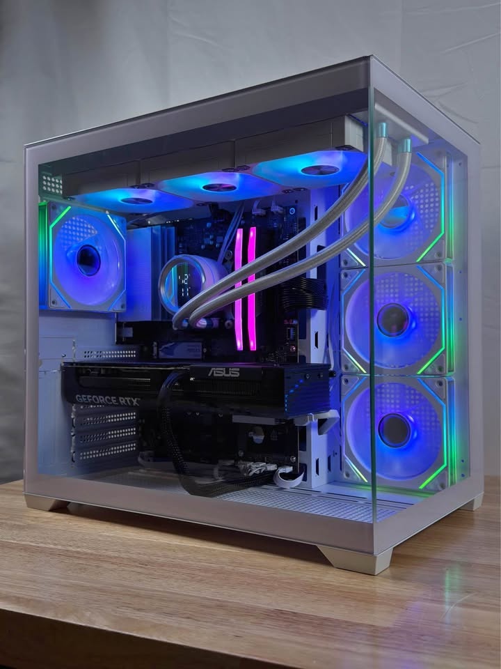 Ryzen 7 9700x | RTX 5070 | 32GB DDR5 | 1TB SSD