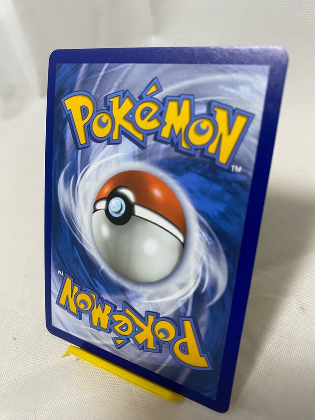 Shining Magikarp 66/64 Celebrations Classic Collection Pokemon C - photo 4
