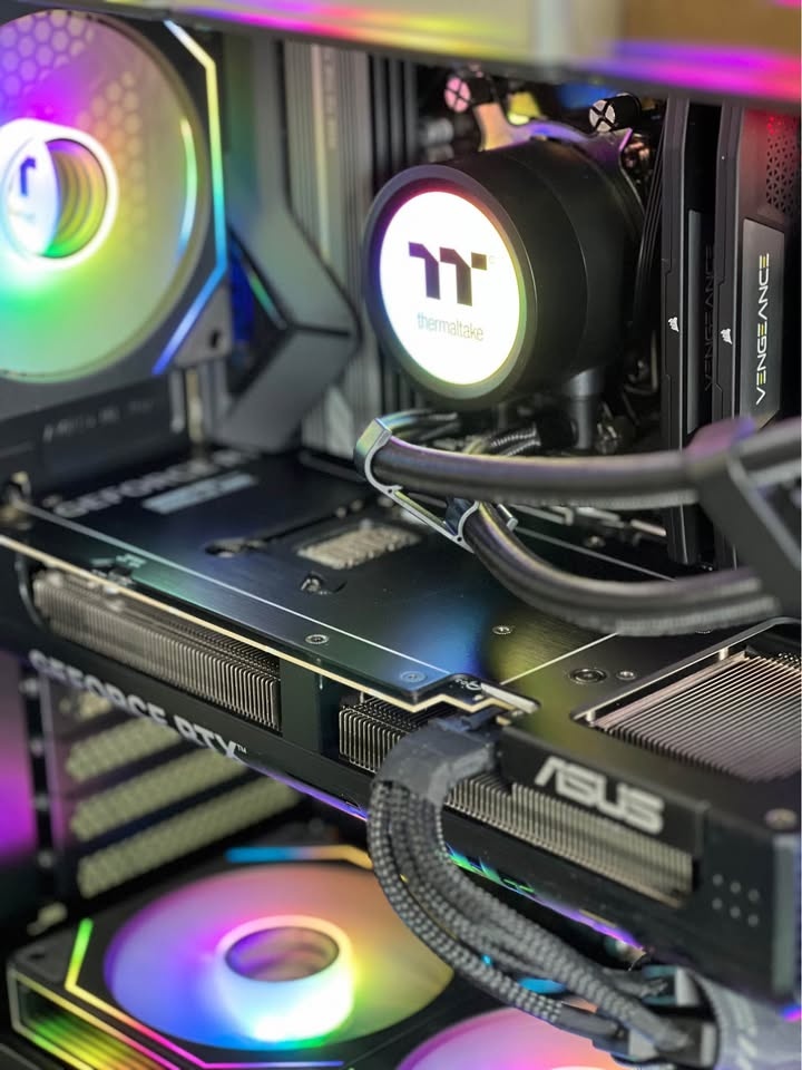 RTX 5070 TI Gaming PC - Ryzen 7 9800X3D - 32GB DDR5 RAM - 2TB NV - photo 3