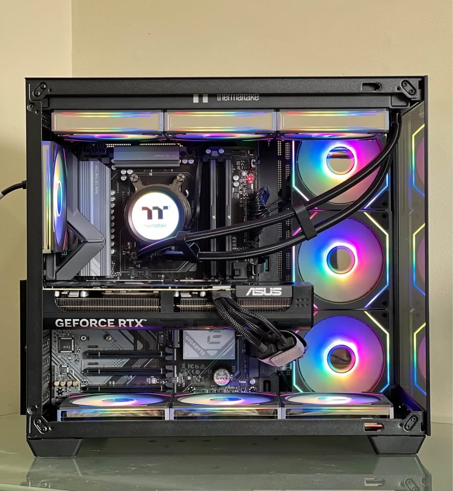 RTX 5070 TI Gaming PC - Ryzen 7 9800X3D - 32GB DDR5 RAM - 2TB NV - photo 4