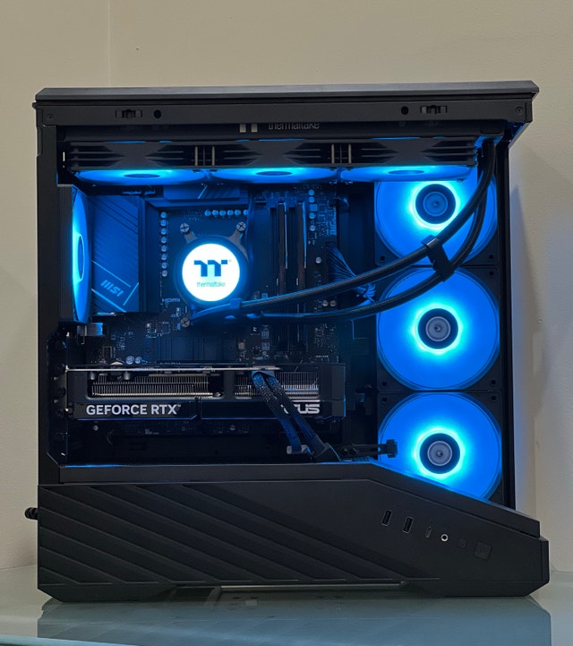 RTX 5070 Gaming PC - Ryzen 7 7800X3D - 32GB DDR5 RAM - 2TB SSD - photo 4
