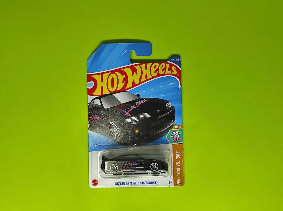 Hotwheels Nissan GTR thumbnail
