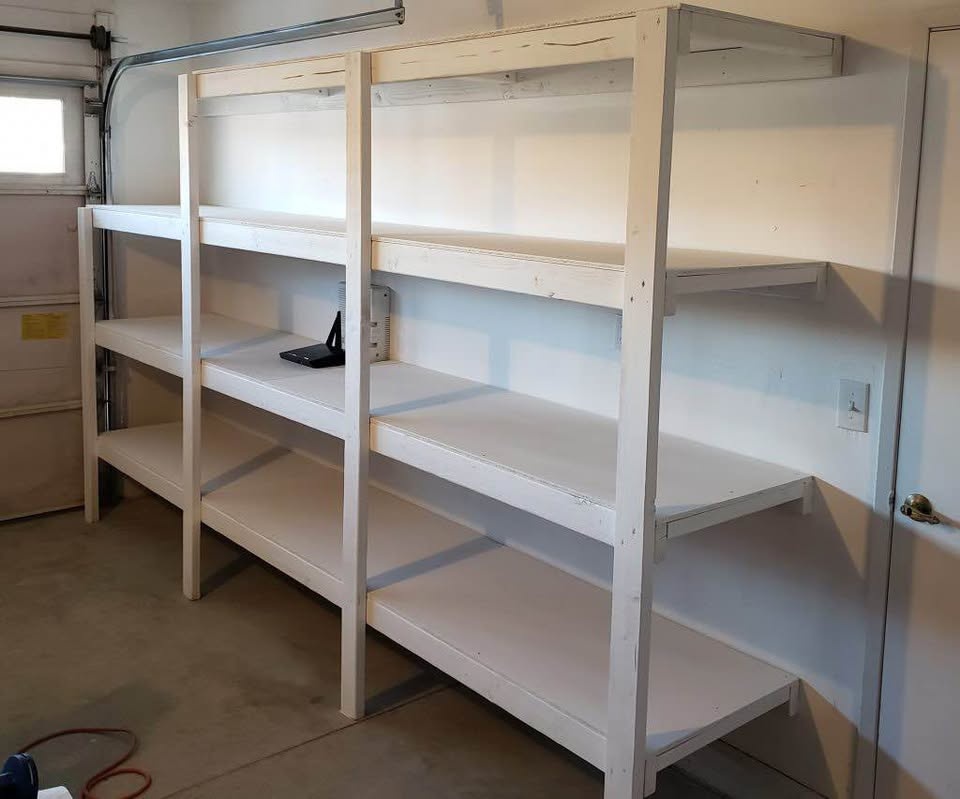 Garage custom shelves - photo 2