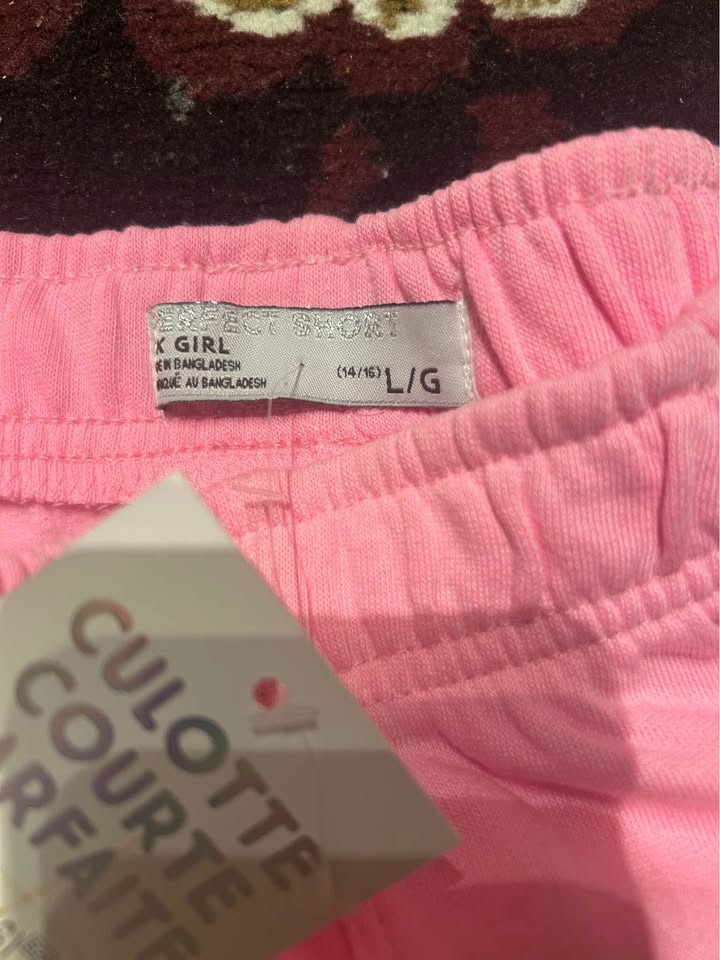 Girl size 14-16 pant and shorts BNWT - photo 3