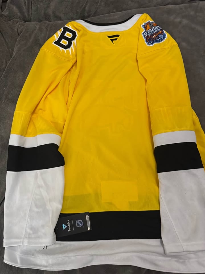 2026 Bruins Stadium Series Jersey - Fanatics Premium - Size 54 - photo 2