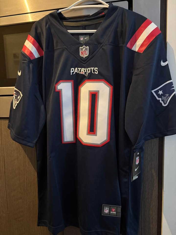Nike Patriots Drake Maye #10 Jersey - New w/ Tags - photo 2