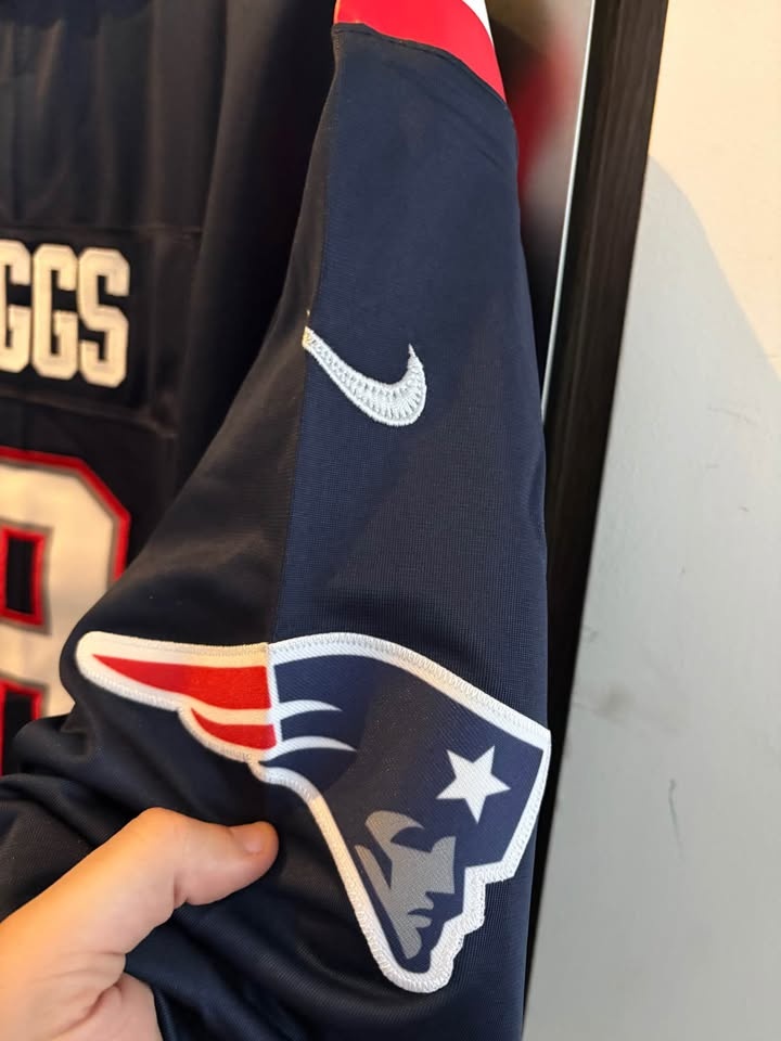 Nike Patriots Steffon Diggs Jersey - New w/ Tags - photo 3