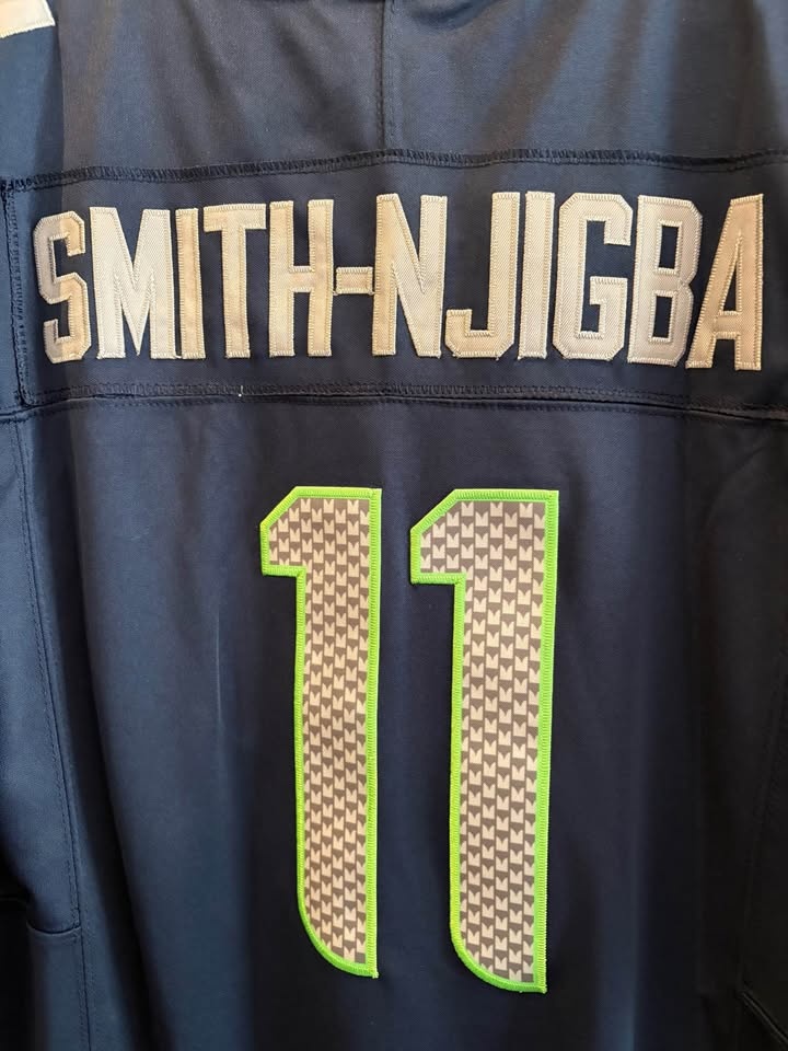 Nike Seahawks JSN Jersey - New w/ Tags - photo 3