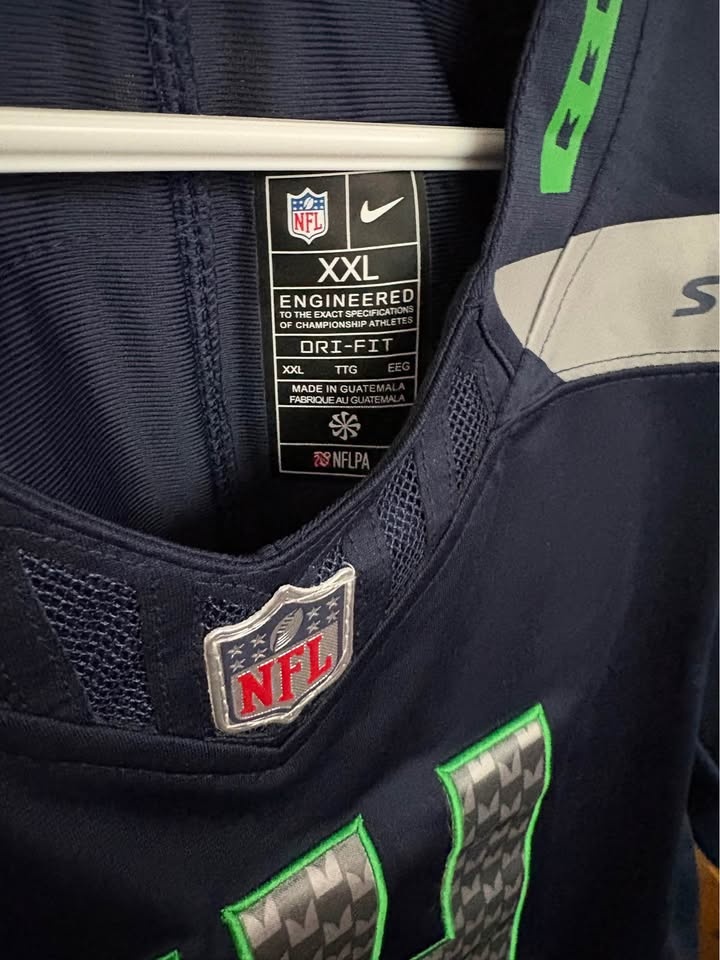 Nike Seattle Seahawks Darnold Jersey - New w/ tags - photo 3