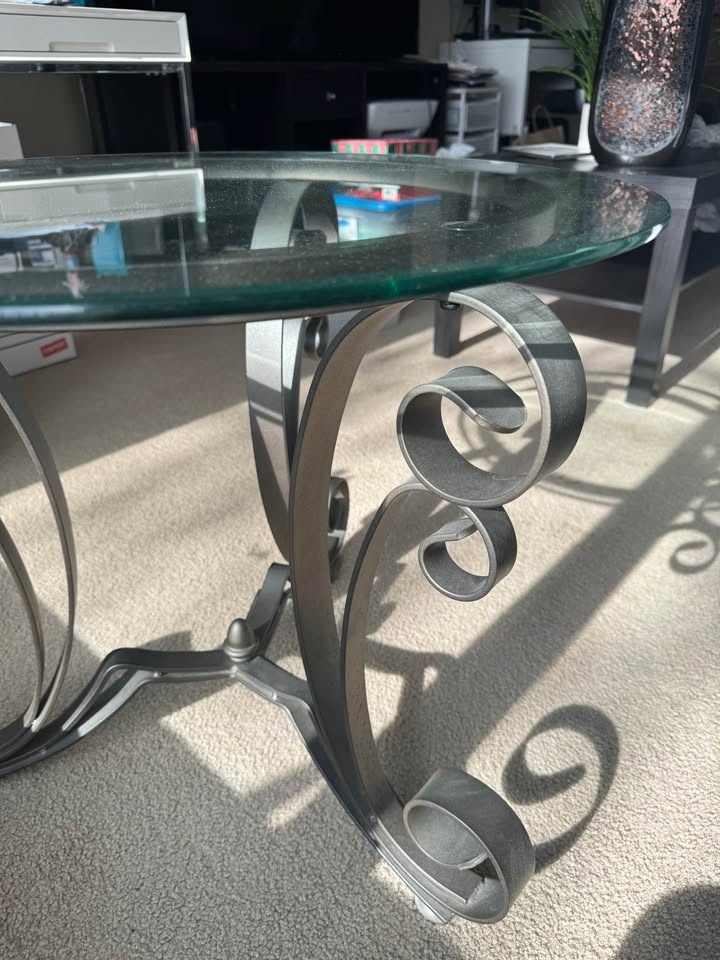 Glass Side Tables x2 - photo 3