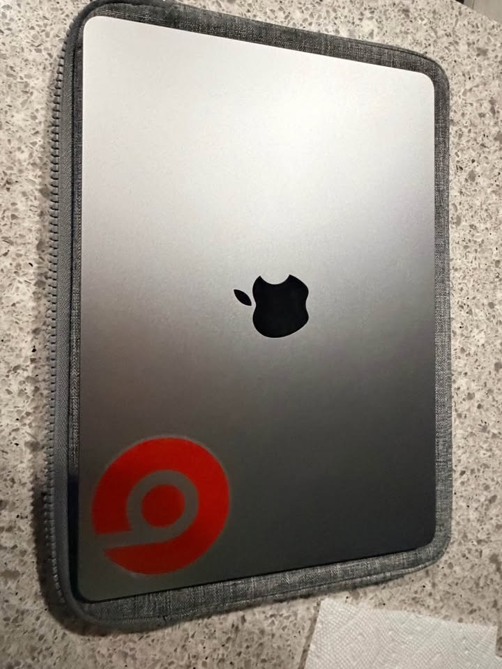 MacBook Air 2022 M2 - photo 2