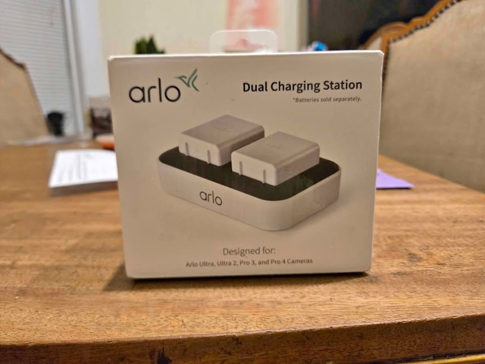 Arlo Charging Station