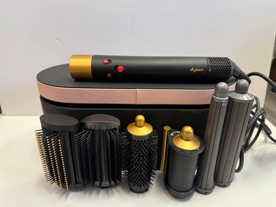 Dyson Airwrap – Black & Gold (Limited Edition) - photo 2