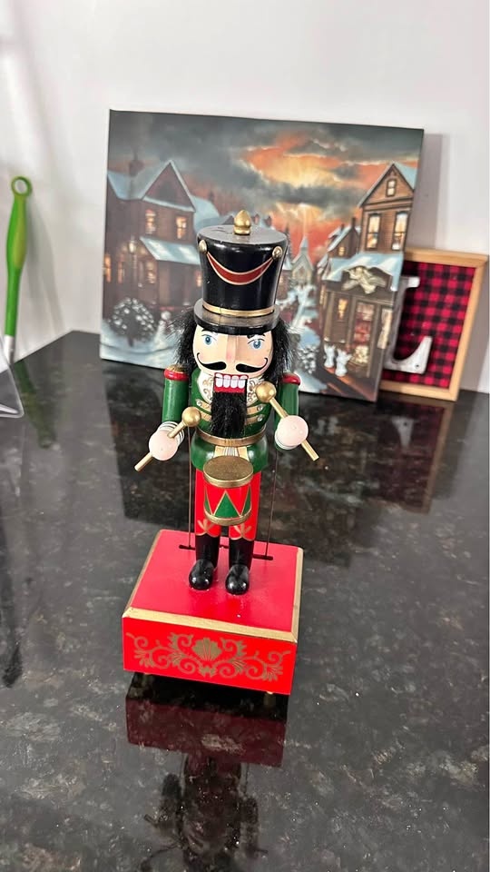Nutcracker moves and music