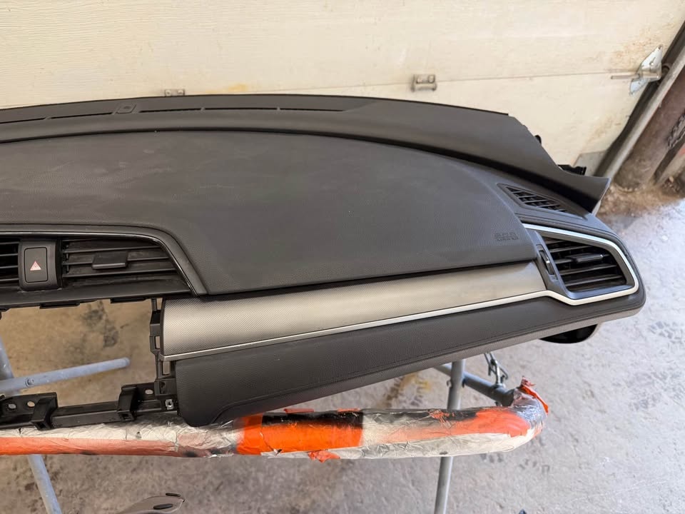 Honda Civic Dashboard 2016-2021 - photo 3