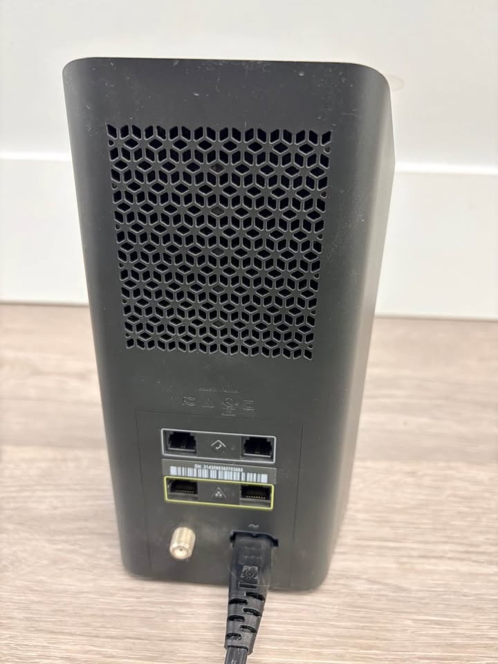 Shaw Modem for Internet (Fibre + Gateway 2.0) - photo 3