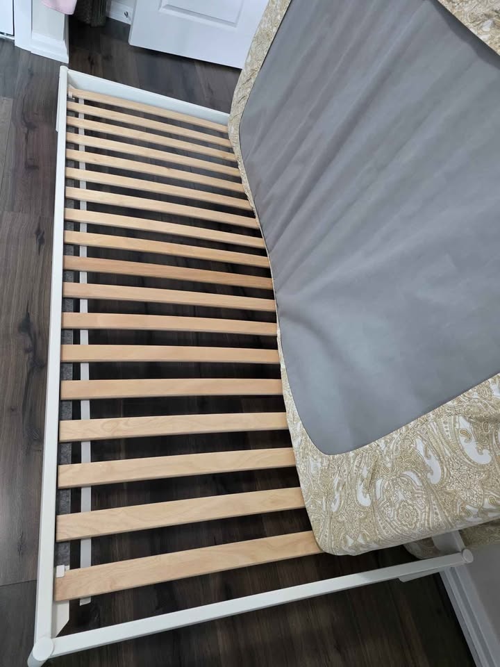 IKEA White Single Bed Frame with Mattress - photo 2