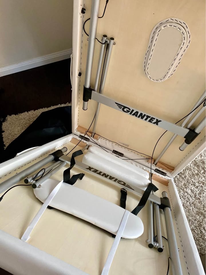 Professional Massage Table & lash tech accessories - photo 3