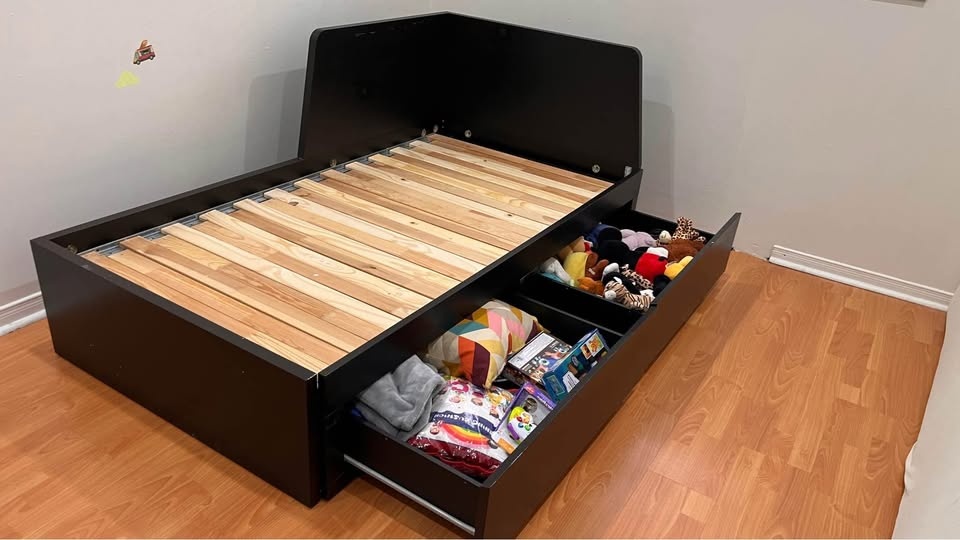 Extendable Twin Ikea Bed - photo 3
