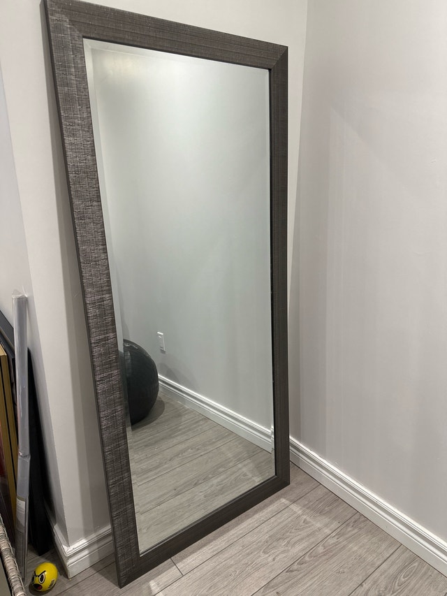 Mirror Modern Gray Frame