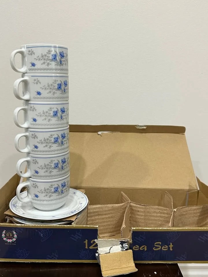 12-Piece Worthy Way Five Star Stackable Tea Set image indicator(2)