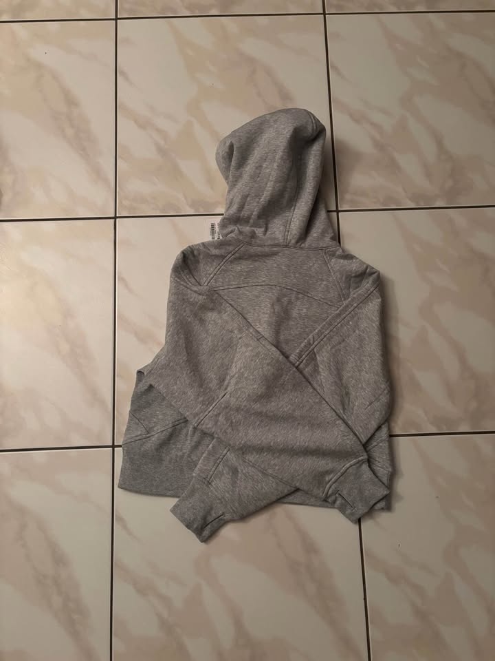 Lululemon Scuba Hoodie - photo 2