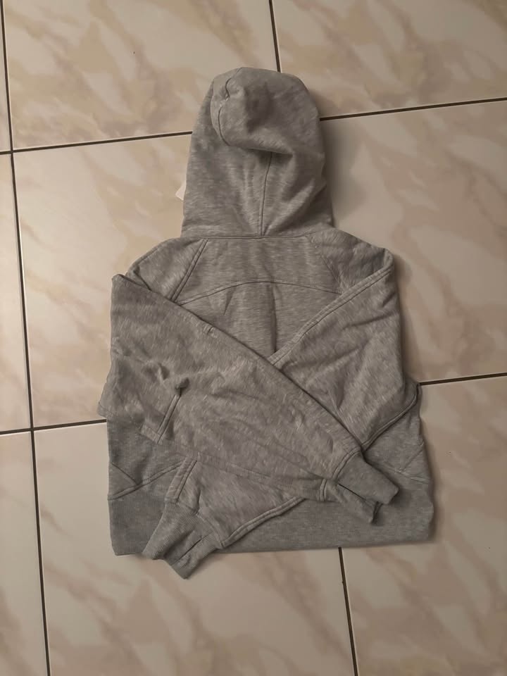 Lululemon Scuba Hoodie - photo 2