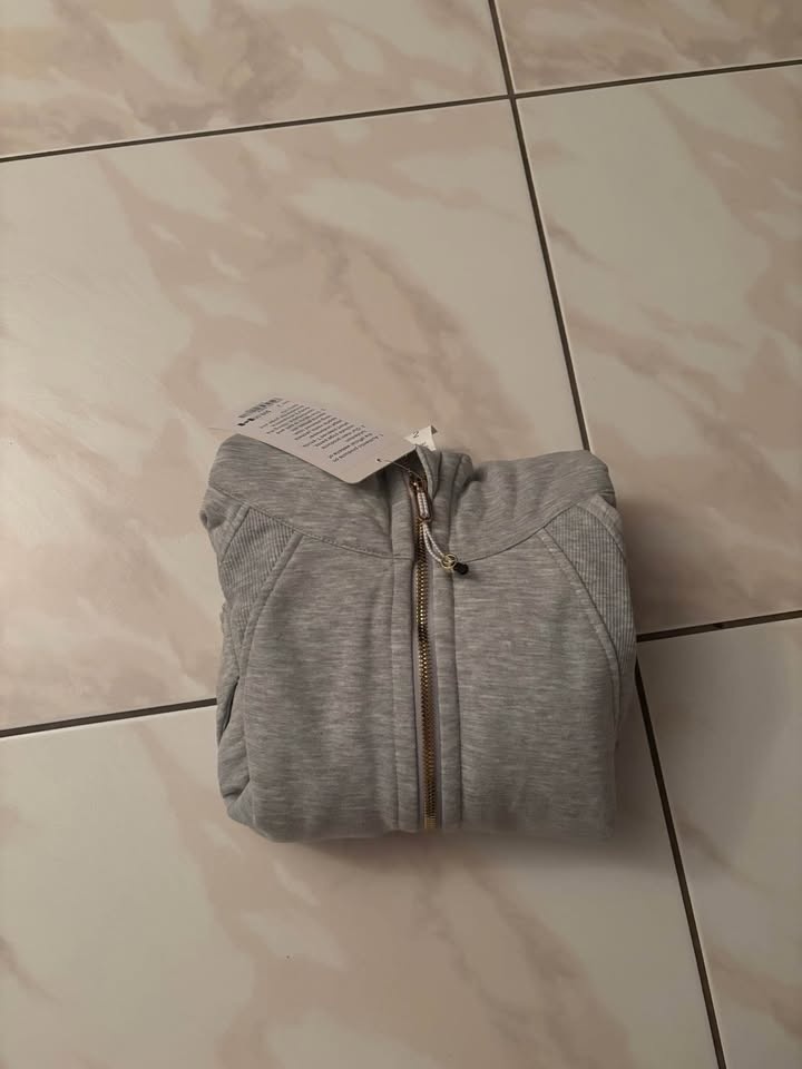 Lululemon Scuba Hoodie - photo 3