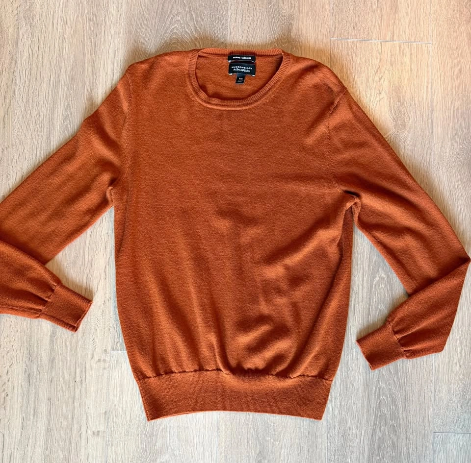 100% Merino Wool Crewneck Sweater - Size M