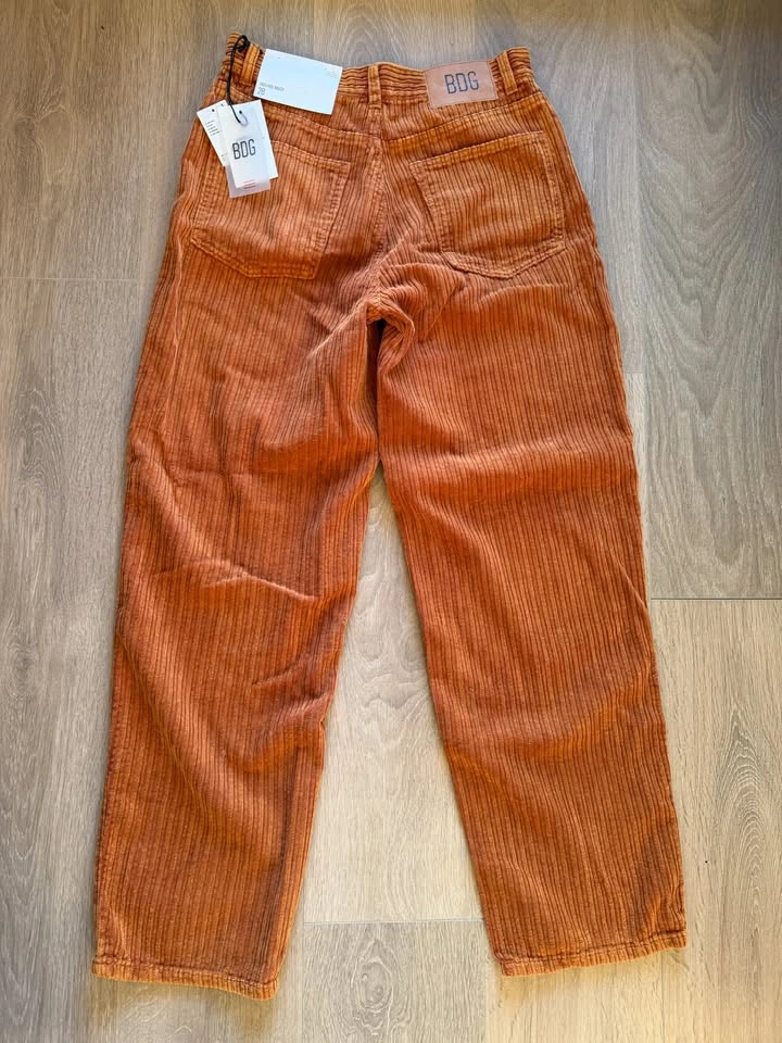 BNWT BDG High-Rise Baggy Corduroy Pants - Size 28 - photo 5