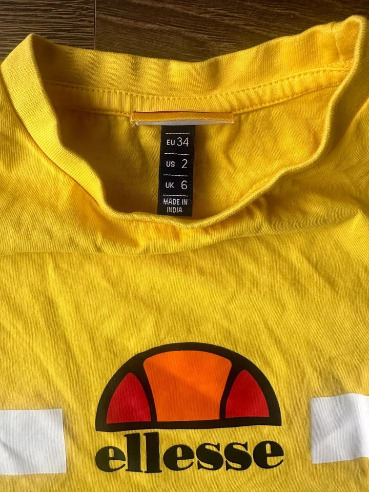 Ellesse Cropped Top - Size Small - photo 2