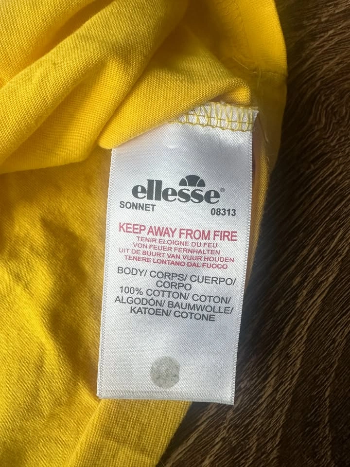 Ellesse Cropped Top - Size Small - photo 4