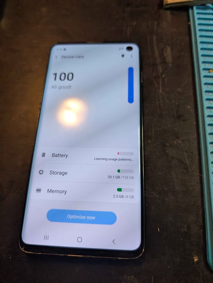 128gb Unlocked Samsung S10 - photo 3