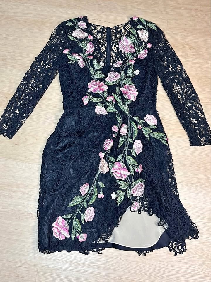 Marchesa Black Lace Floral Embroidered Long Sleeve Dress