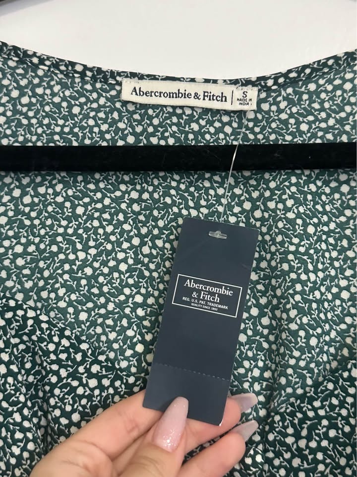 NEW WITH TAG Abercrombie & Fitch Green Floral Square Neck Top Sm - photo 4