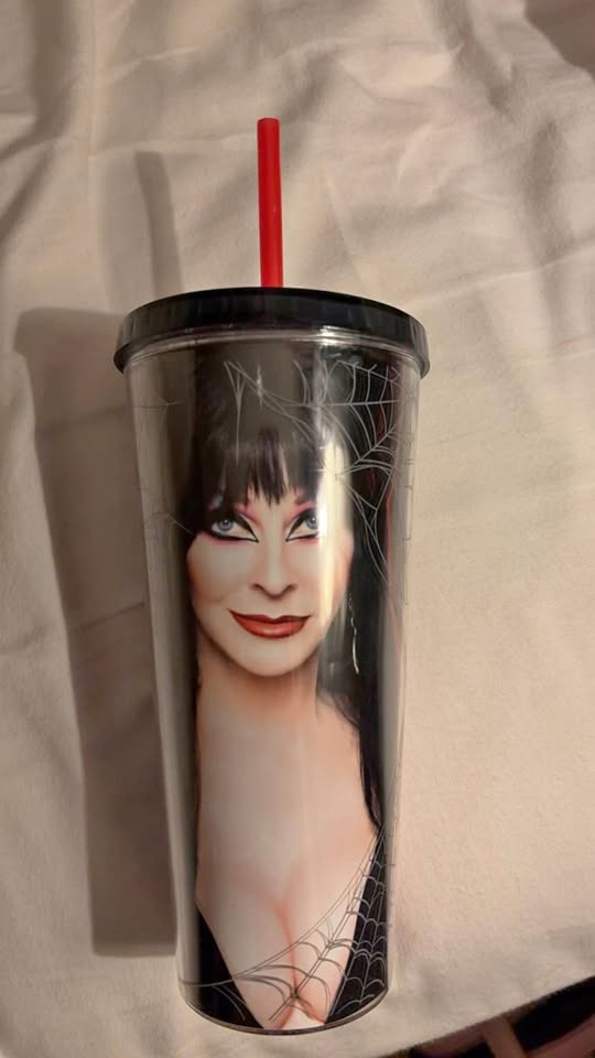 Elvira Cup with Straw