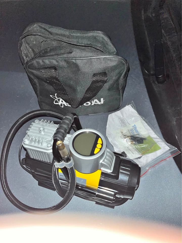 Portable 12V Digital Tire Inflator Air Compressor - Car SUV Bike