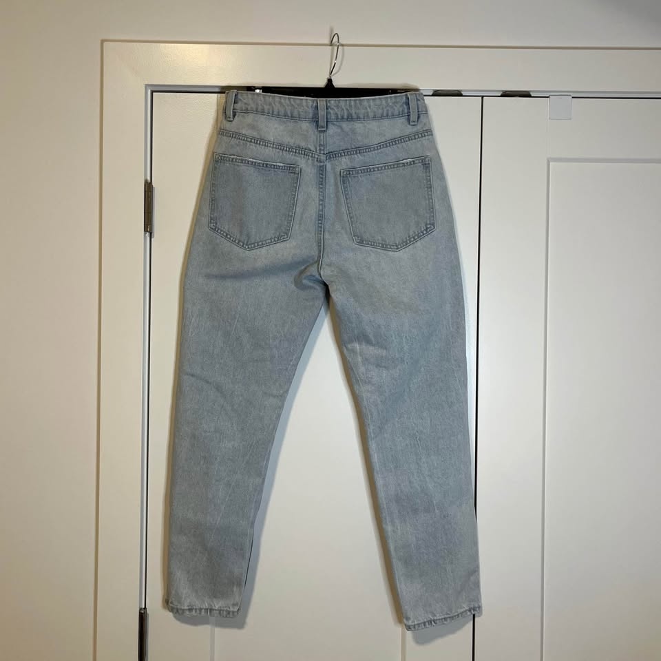REFUGE High Rise Mom Fit Jeans - Size 5/6 - photo 2