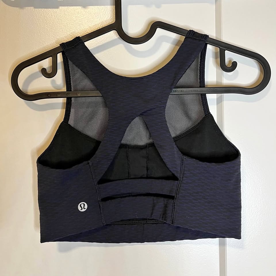 Lululemon Sports Bra - Size 4