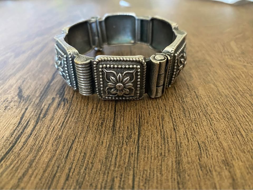 Women’s Oxidized Bracelet - photo 3