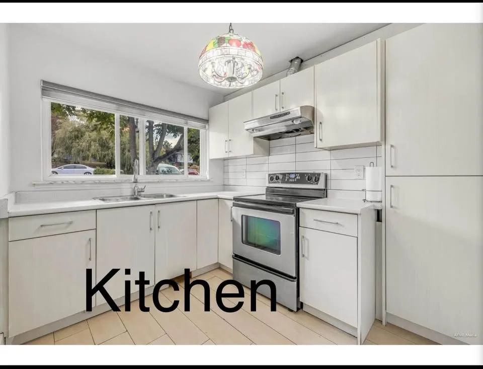 3 Beds 1 Bath - House image indicator(2)